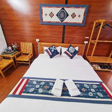 Bac Ha Boutique Homestay Bagian luar foto